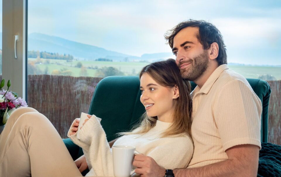 Przytulająca się para